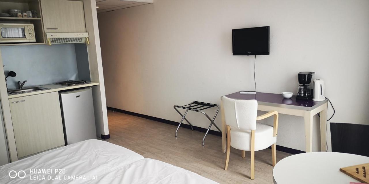 Studio 24M2 Au 4Eme Etage Ascenseur A Cote De La Gare Sncf Lourdes Eksteriør billede